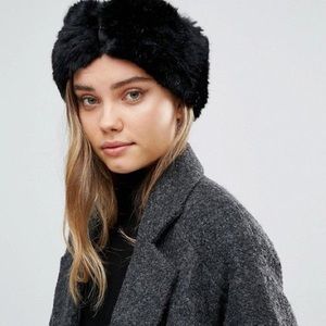 NWT Ted Baker Mini bow fluffy headband🛍